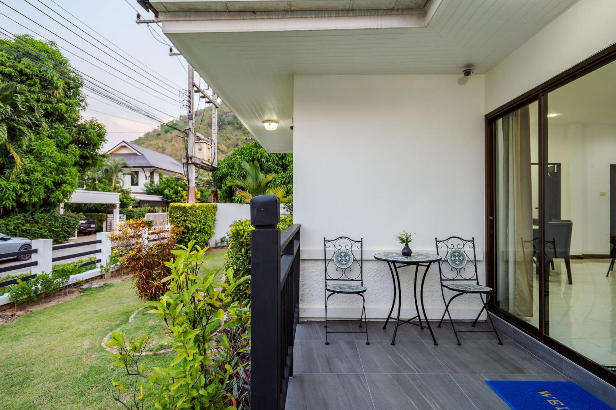 The Heights 1 Soi Village The Heights 1, Hin Lek Fai Subdistrict, District, Prachuap Khiri Khan 77110 Thailand Hua Hin