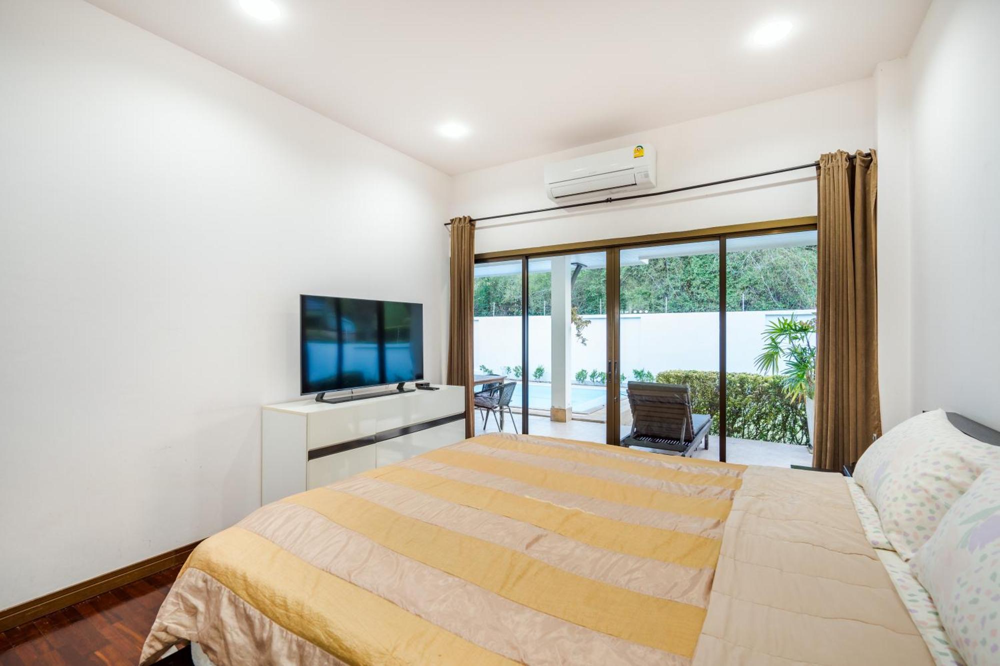 The Heights 1 Soi Village The Heights 1, Hin Lek Fai Subdistrict, District, Prachuap Khiri Khan 77110 Thailand